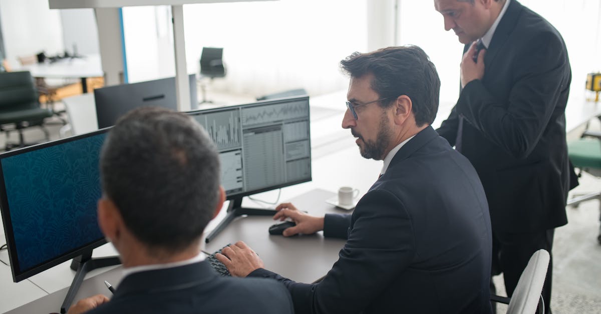 Vazamento de Credenciais de Executivos: Ataques Phishing Direcionados e a Vulnerabilidade do C-Level